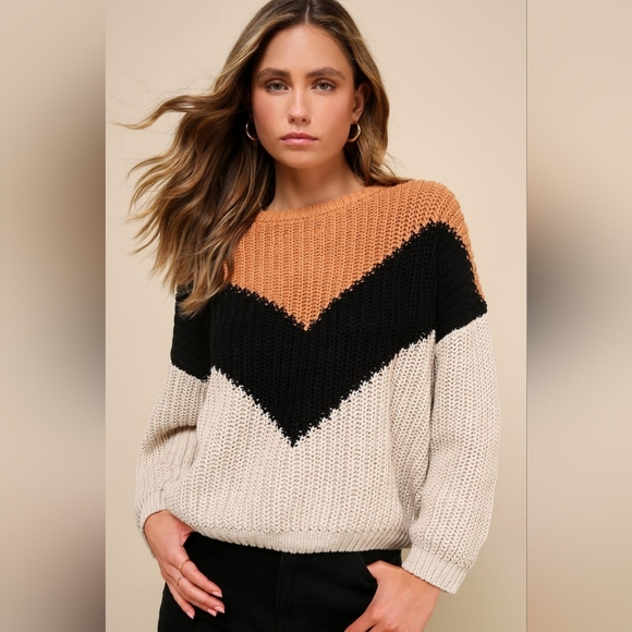 Lulus Sweaters - Lulus Size XS Colorblock Chevron Knit Sweater